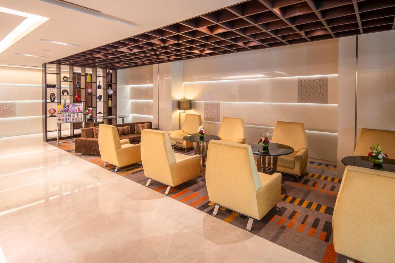 Holiday Inn Mumbai International Airport By Ihg Bagian luar foto