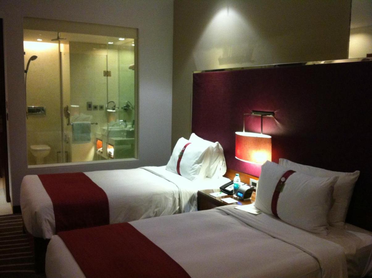 Holiday Inn Mumbai International Airport By Ihg Bagian luar foto